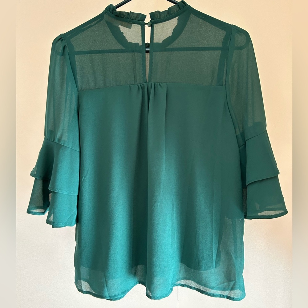 Monteau Los Angeles Emerald Green Blouse | Women S | Ruffle Sleeve Flowy Top - Picture 5 of 9